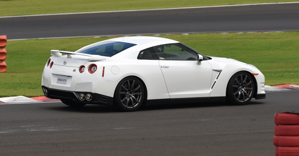 Nissan GT-R 2015 - Murilo Góes/UOL