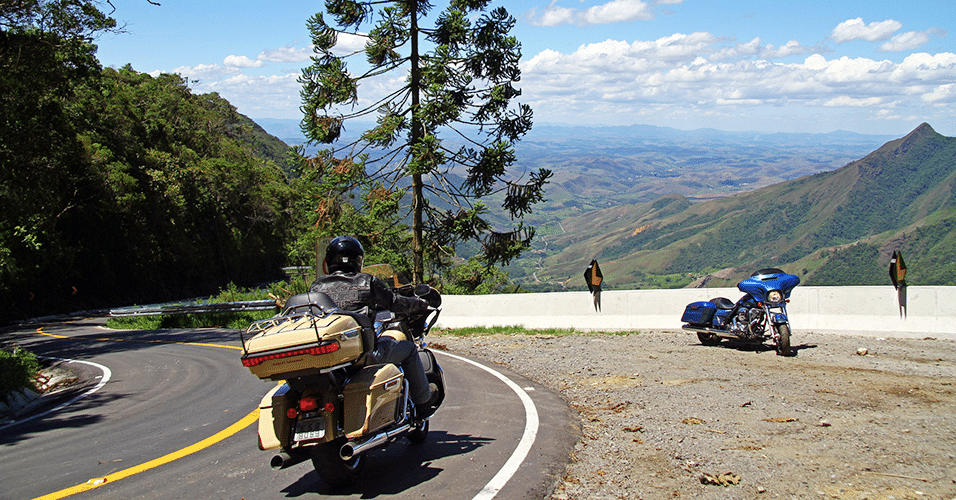 Harley-Davidson Ultra Limited no Vale Histórtico - Mario Villaescusa/Infomoto