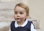 Príncipe George procura pai em cristaleira após ouvir que ele está na China - Duke and Duchess of Cambridge/AFP