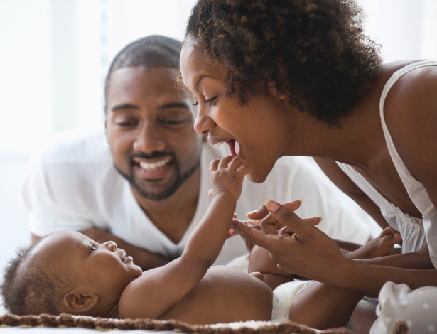 Nomes curtos e fortes seguem como preferência dos pais, segundo o Baby Center - Getty Images