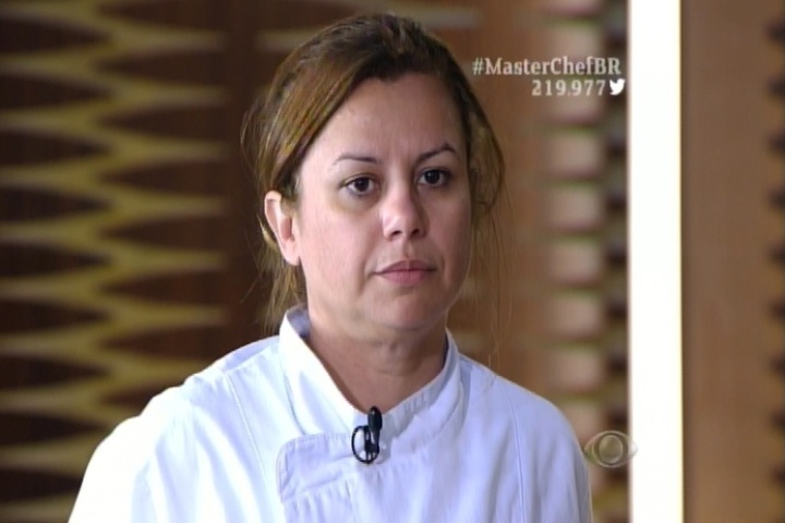 16.dez.2014 - Helena apresenta seu prato na final do "MasterChef" Brasil, na noite desta terça-feira