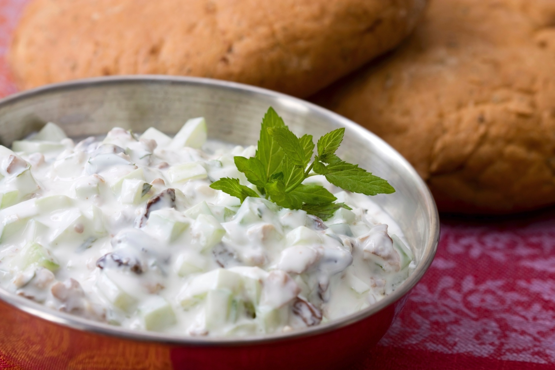 receita da nutricionista Gislaine Donelli dos Santos, da Empório da Papinha | Salada com Iogurte desnatado - Divulgação