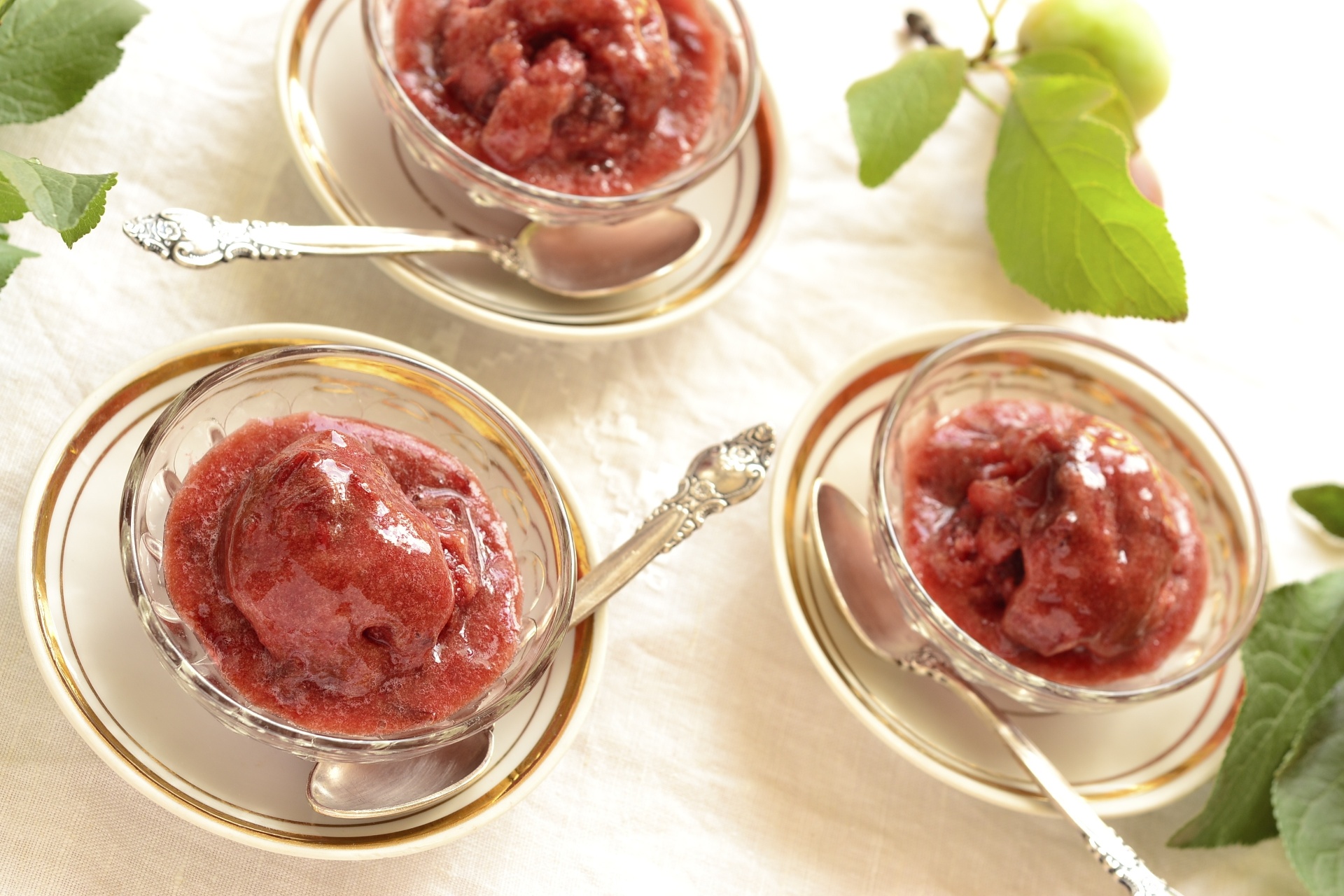 receita da nutricionista Gislaine Donelli dos Santos, da Empório da Papinha | Sorvete de ameixa - Divulgação