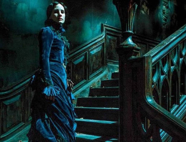 Jessica Chastain em cena de "A Colina Escarlate", de Guillermo del Toro - Divulgação