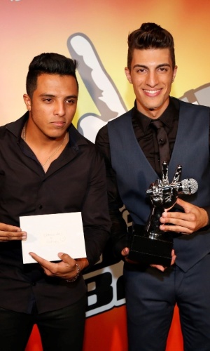 25.dez.2014 - A dupla sertaneja Danilo Reis e Rafael, formada em 2011 em Betim (MG), e mais nova vencedora do "The Voice Brasil"