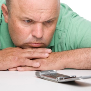 Sem sinal de celular: dependendo da praia escolhida, pode ser que você fique sem sinal nenhum de celular. Conseguir acessar suas redes sociais, então, é um verdadeiro suplício