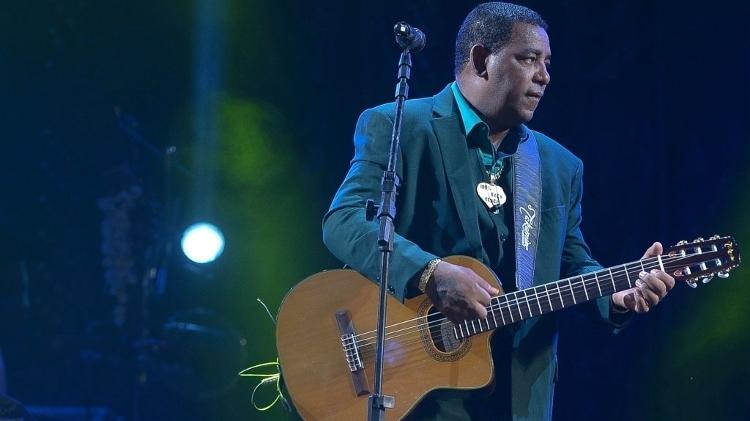 3.jan.2015 - O vocalista Luiz Carlos toca no festival Verão Jequitimar 2015 - Francisco Cepeda/AGNews - Francisco Cepeda/AGNews