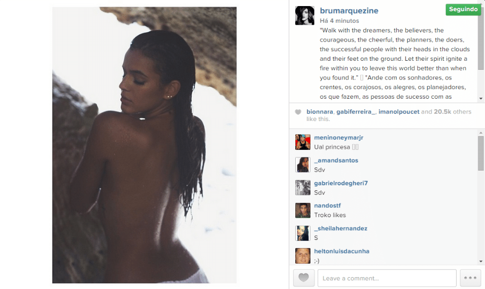 5.jan.2015 - Bruna Marquezine faz pose sensual em foto postada no Instagram na noite desta segunda-feira