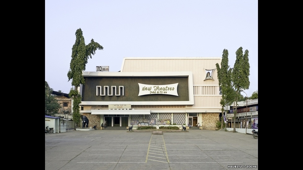 As fotógrafas alemãs Sabine Haubitz e Stefanie Zoche capturaram o estilo único dos cinemas do sul da Índia - Sabine Haubitz e Stefanie Zoche/BBC