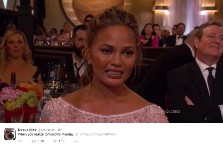 11.jan.2015 - A modelo Chrissy Teigen, mulher de John Legend, se emocionou quando o marido ganhou o prêmio de melhor canção do Globo de Ouro 2015 e sua cara de choro virou meme.