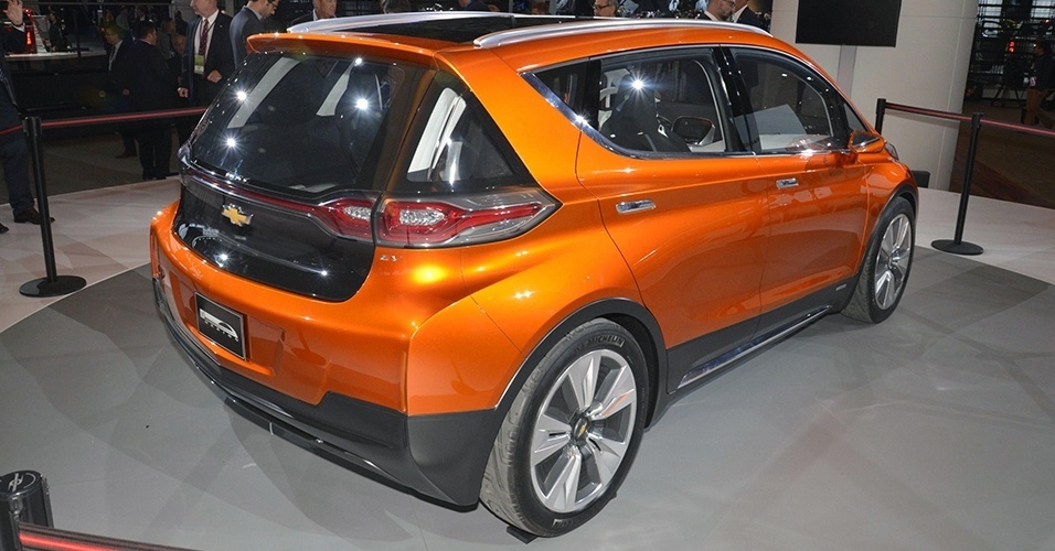 Chevrolet Bolt EV no Salão de Detroit 2015 - Newspress