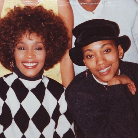 Whitney Houston e sua assistente Robin Crawford - Reprodução