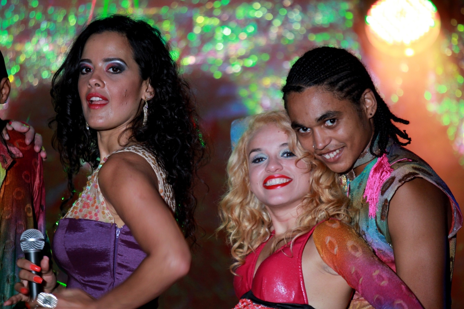 Cena de "Amor, Plástico e Barulho" - Divulgação