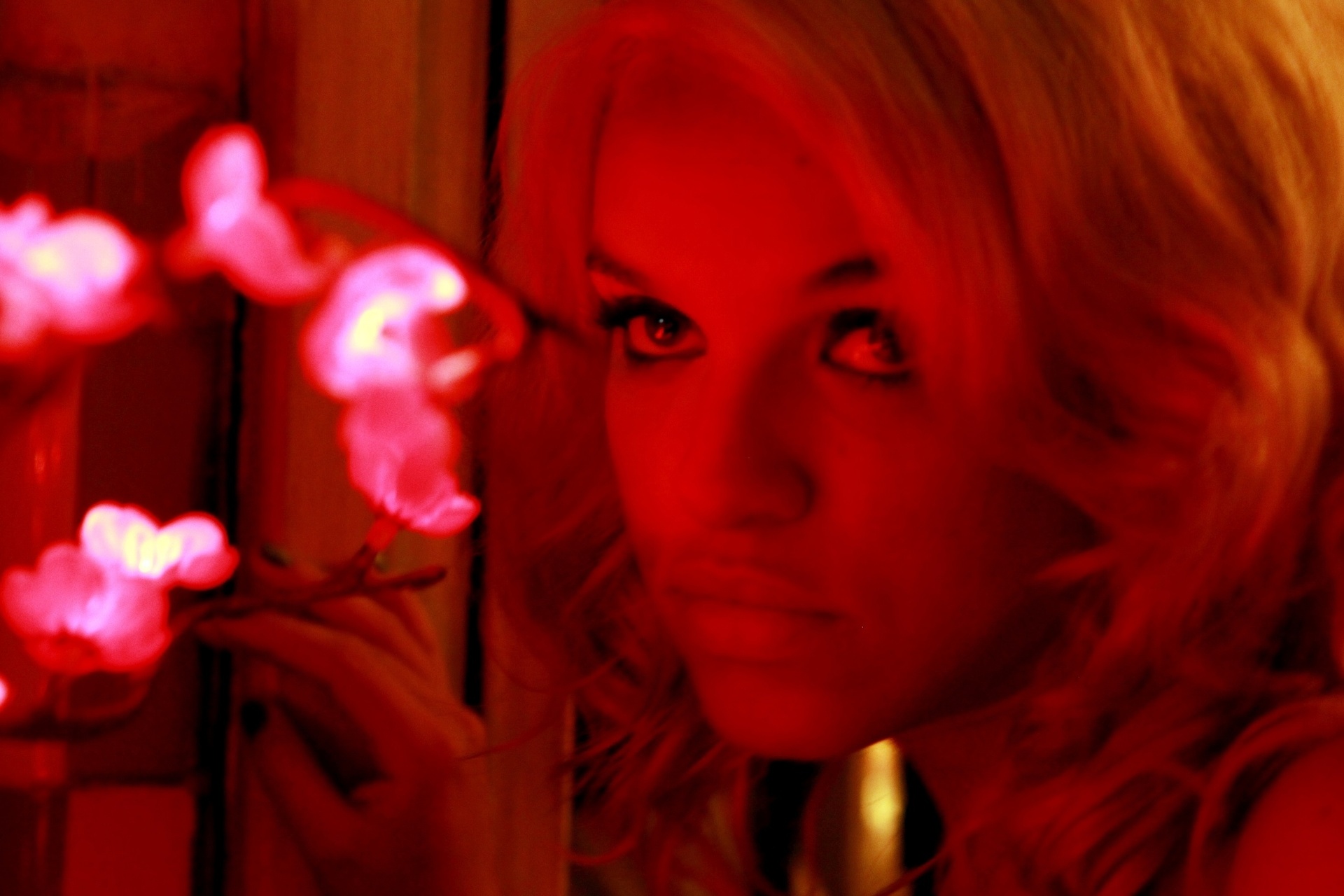 Cena de "Amor, Plástico e Barulho" - Divulgação