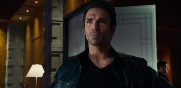 O ator Darren Shahlavi interpretou o vilão Constantine Drakon em "Arrow" - Divulgação