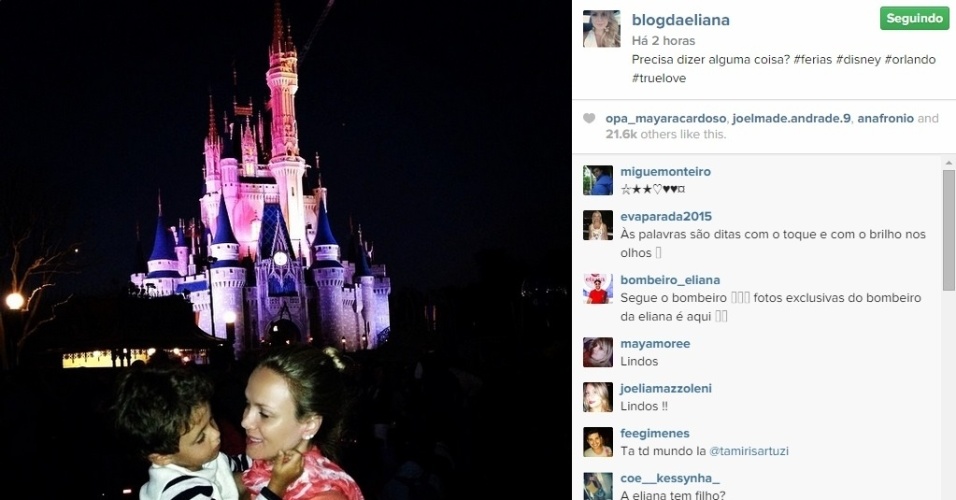 20.jan.2015 - De férias da TV, Eliana está curtindo os dias com o filho Artur nos parques da Disney em Orlando, nos Estados Unidos. No Instagram, a apresentadora publicou uma imagem com o menino em frente ao Castelo da Cinderela no parque Magic Kingdon.