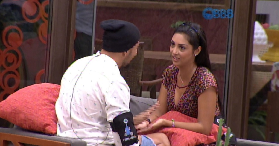 23.jan.2015 - Fernando e Amanda conversam sobre a relação dos dois no "BBB15"