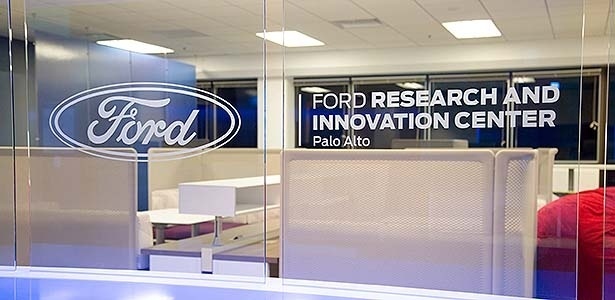 Fachada do Centro de P&D da Ford em Palo Alto (Califórnia), no Vale do Silício - Divulgação - Divulgação