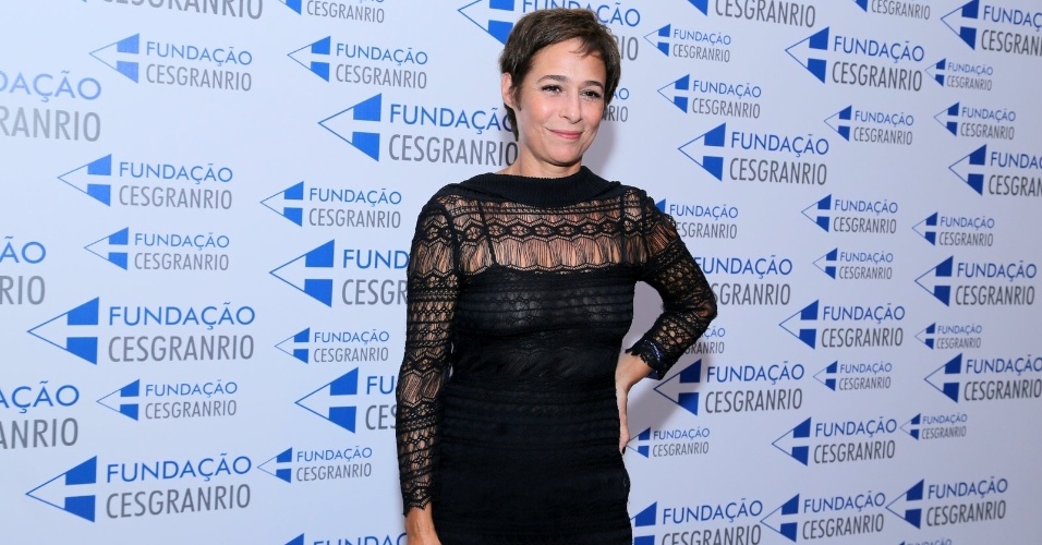 27.jan.2015 - Andrea Beltrão marca presença no Prêmio Cesgranrio de Teatro no Copacabana Palace