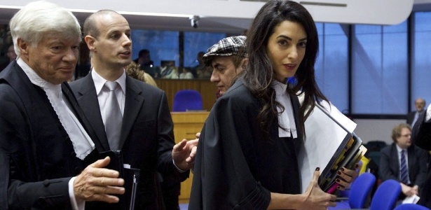 28.jan.2015- A advogada Amal Alamuddin Clooney, esposa de George Clooney, chega para a audiência do caso Perinçek contra Suíça, no Tribunal Europeu dos Direitos Humanos (TEDH), em Estrasburgo, França