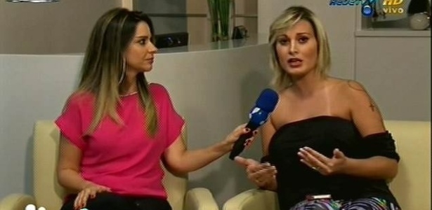 Andressa Urach conversa com jornalista do "Superpop" e fala de seu drama