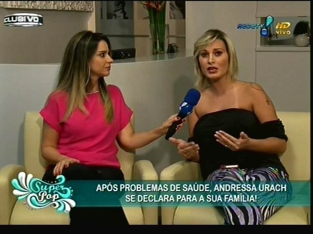 A jornalista Simone Garuti conversa com Andressa Urach sobre o drama da modelo