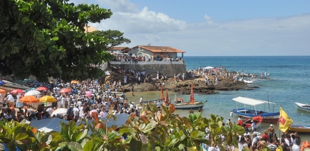Dia de Iemanjá na Praia dos Pescadores, no Rio Vermelho, em Salvador - Tatiana Azeviche / Divulgação Setur