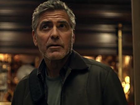 George Clooney, em cena de "Tomorrowland" - Reprodução
