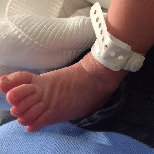 4.jan.2015 - Shakira publica foto do pé de seu segundo filho
