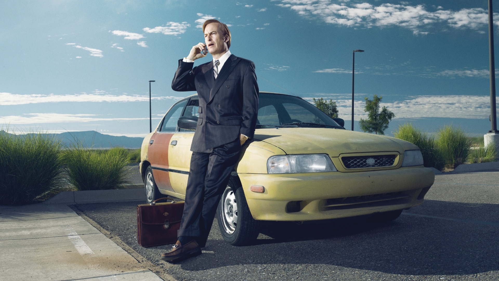 Bob Odenkirk vive o protagonista Saul Goodman na série "Better Call Saul", exibida no Brasil pela Netflix - Divulgação