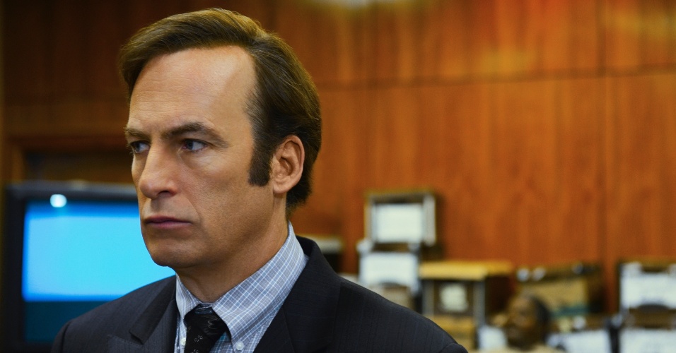 Bob Odenkirk vive o protagonista Saul Goodman na série "Better Call Saul", exibida no Brasil pela Netflix
