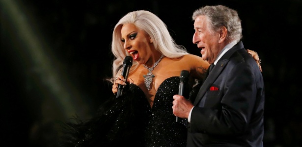 Lady Gaga e Tony Bennett, durante sua apresentação no Grammy Awards 2015 - Lucy Nicholson/Reuters