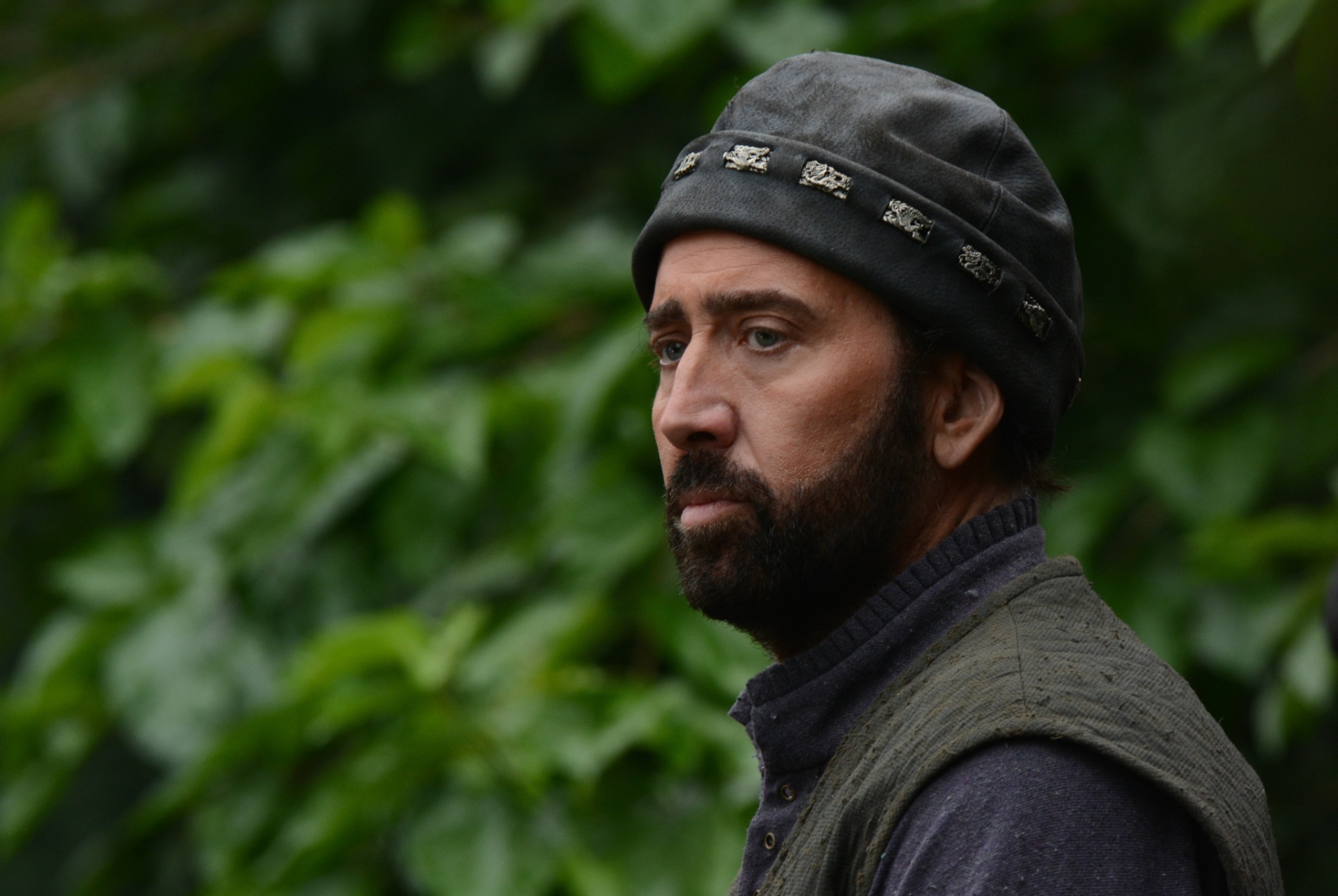 Nicolas Cage é coadjuvante na aventura de época genérica 