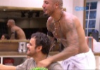 Marco fala que Fernando está "sensualizando" e deixa brother sem graça - Reprodução/TV Globo