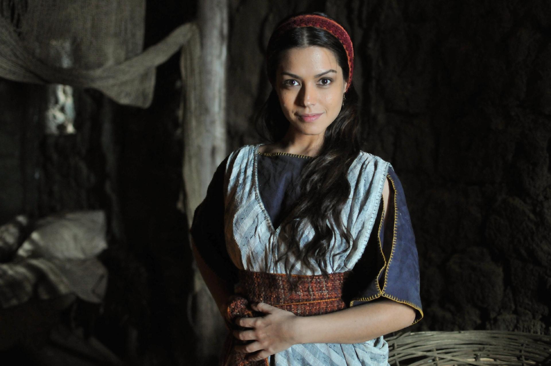 A atriz Thais Fersoza em "Milagres de Jesus" - Munir Chatack/Record