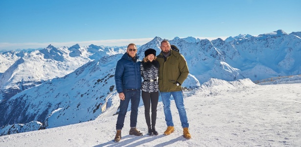 12.fev.2015 - Os atores Daniel Craig, Léa Seydoux e David Baustista posam durante as gravações do novo filme de James Bond, "Spectre" - Divulgação