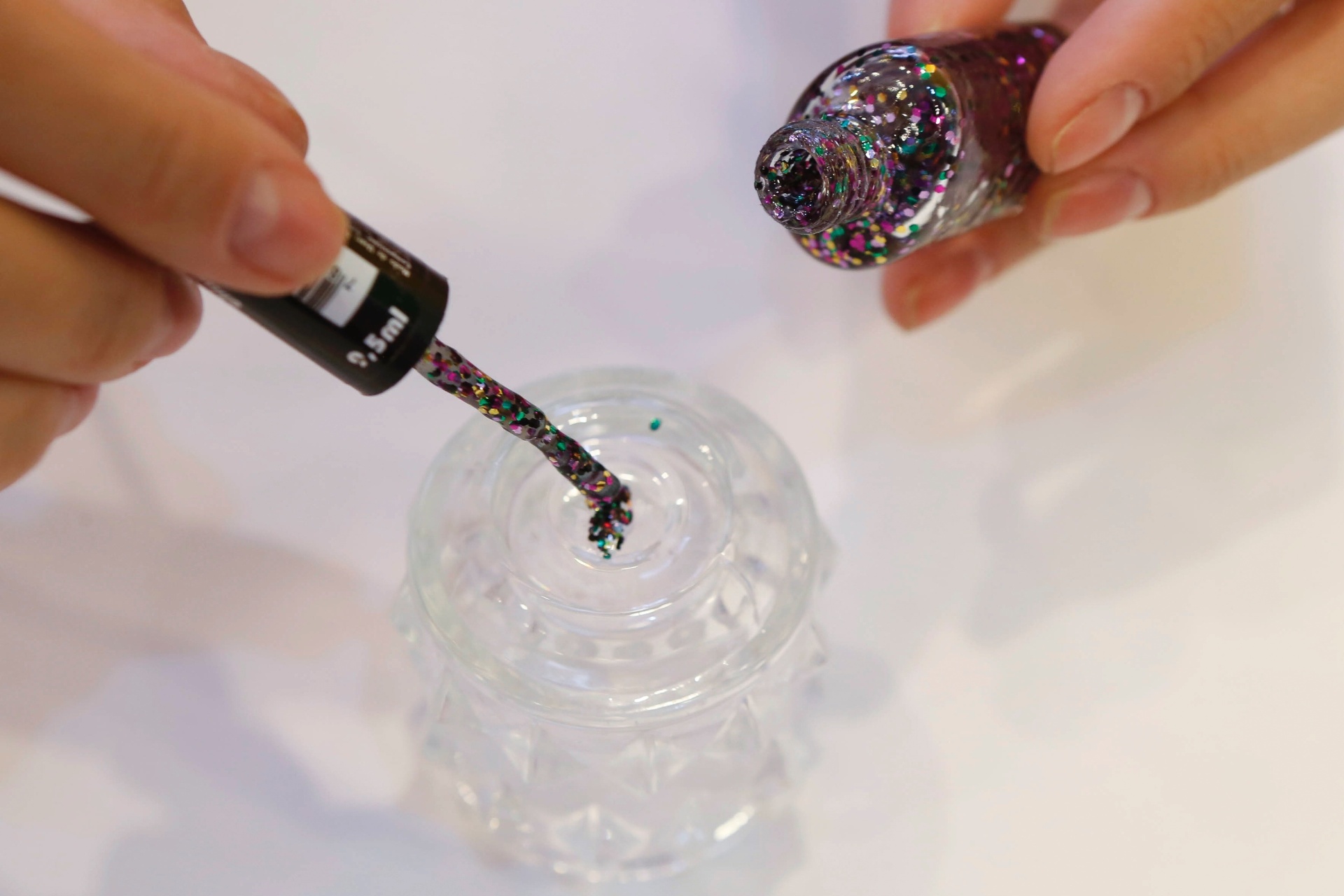 Passo a passo unhas - Carnaval 2015 - 3 - Junior Lago/UOL