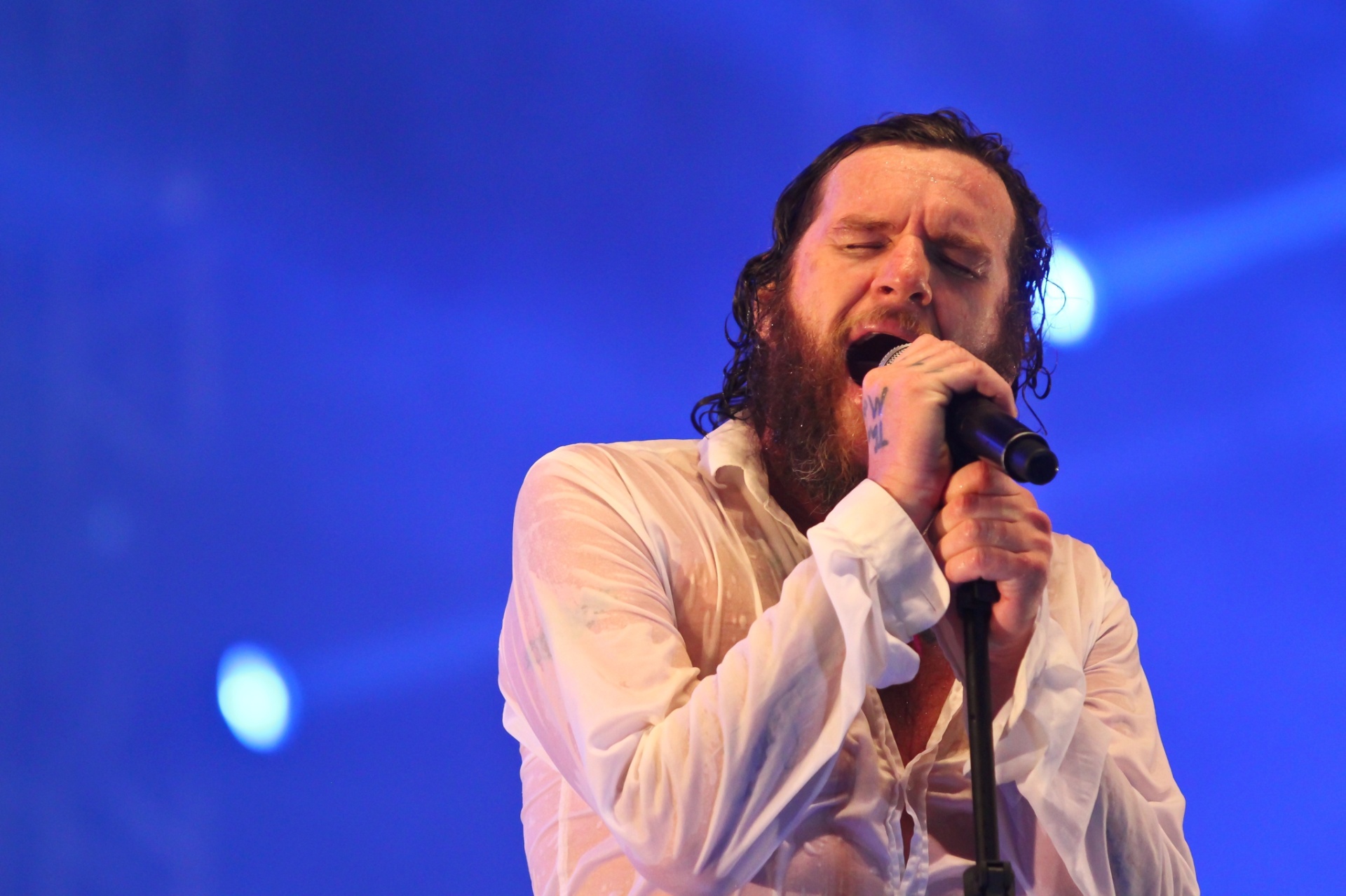 16.fev.2015 - Cantor Otto se apresenta em sua terra natal durante o Carnaval do Marco Zero - Sérgio Bernardo/JC Imagem