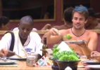 Brothers do grupo Tá com Tudo almoçam neste domingo - Reprodução/TV Globo