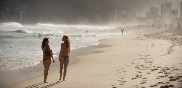 O "Daily Mail" afirma que, apesar da descontração de lugares como o Rio, o Brasil ainda sofre com "violência de gênero, gangues e assaltos à mão armada contra turistas" - Getty Images