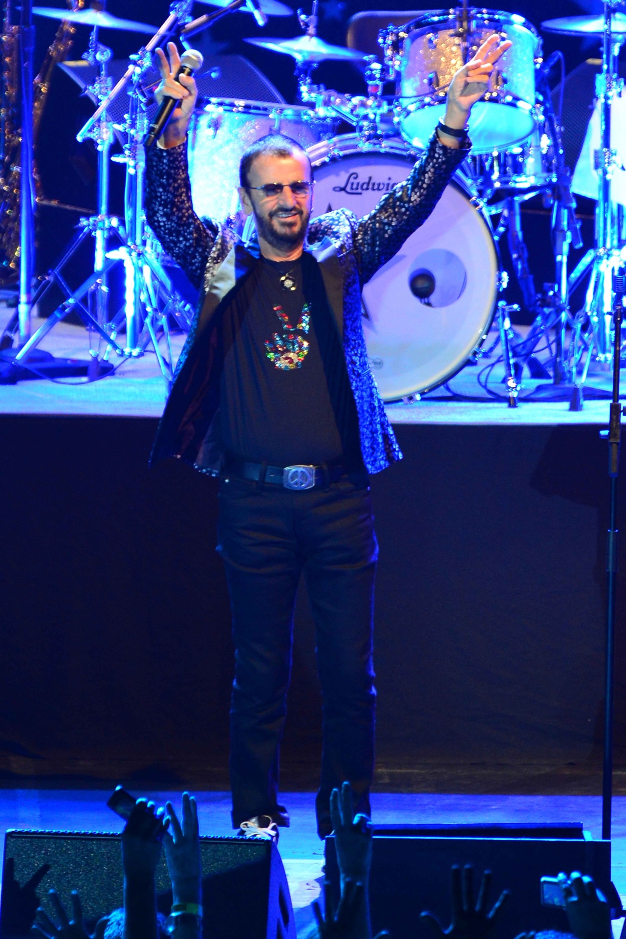 26.fev.2015 - Ringo Starr se apresenta no palco do HSBC Brasil, na zona sul de São Paulo, na noite desta quinta-feira, com sua All-Starr Band - Teca Lamboglia/HSBC Brasil