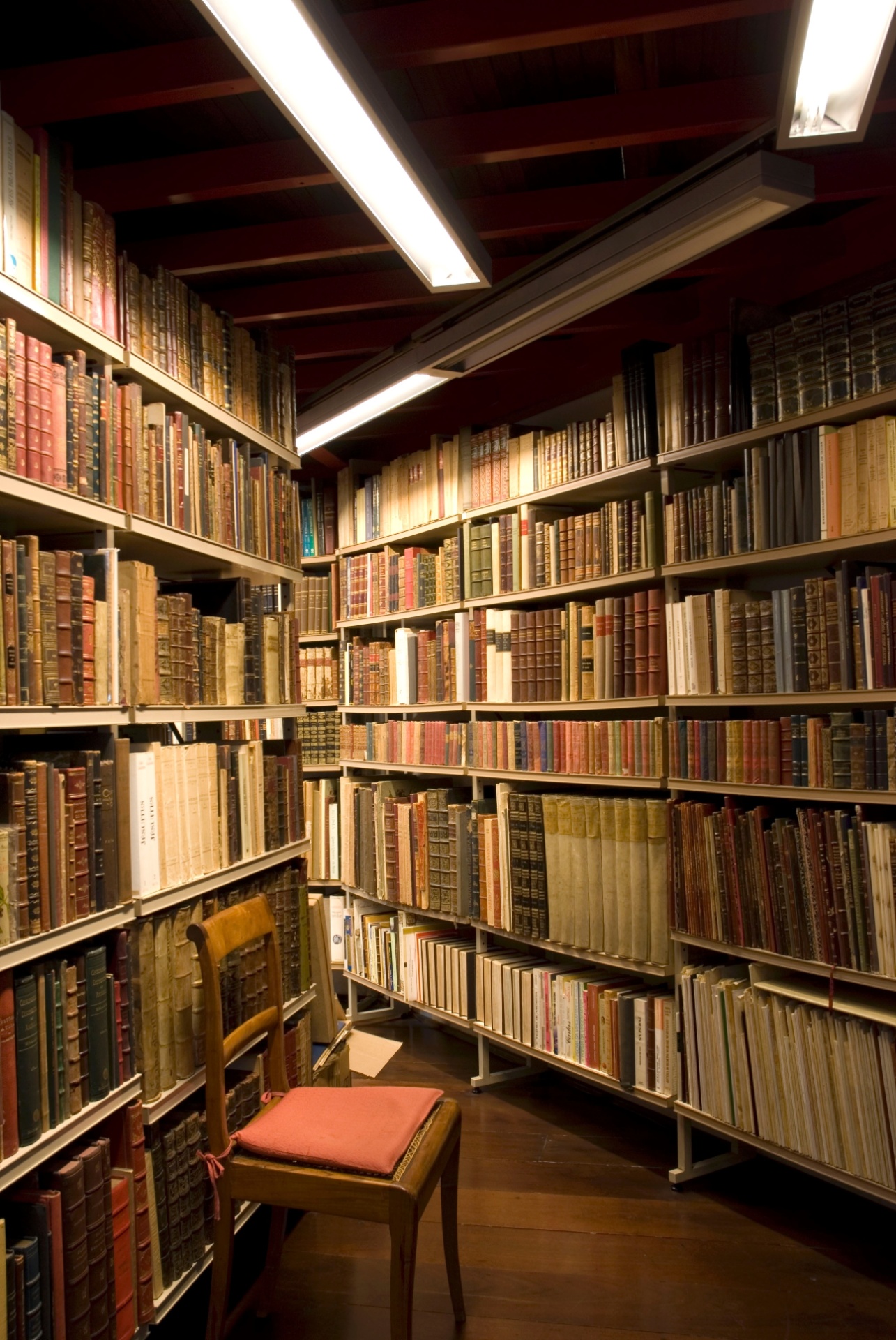 Antiga bliblioteca na casa de José Mindlin, no Campo Belo, em São Paulo - Lucia Loeb