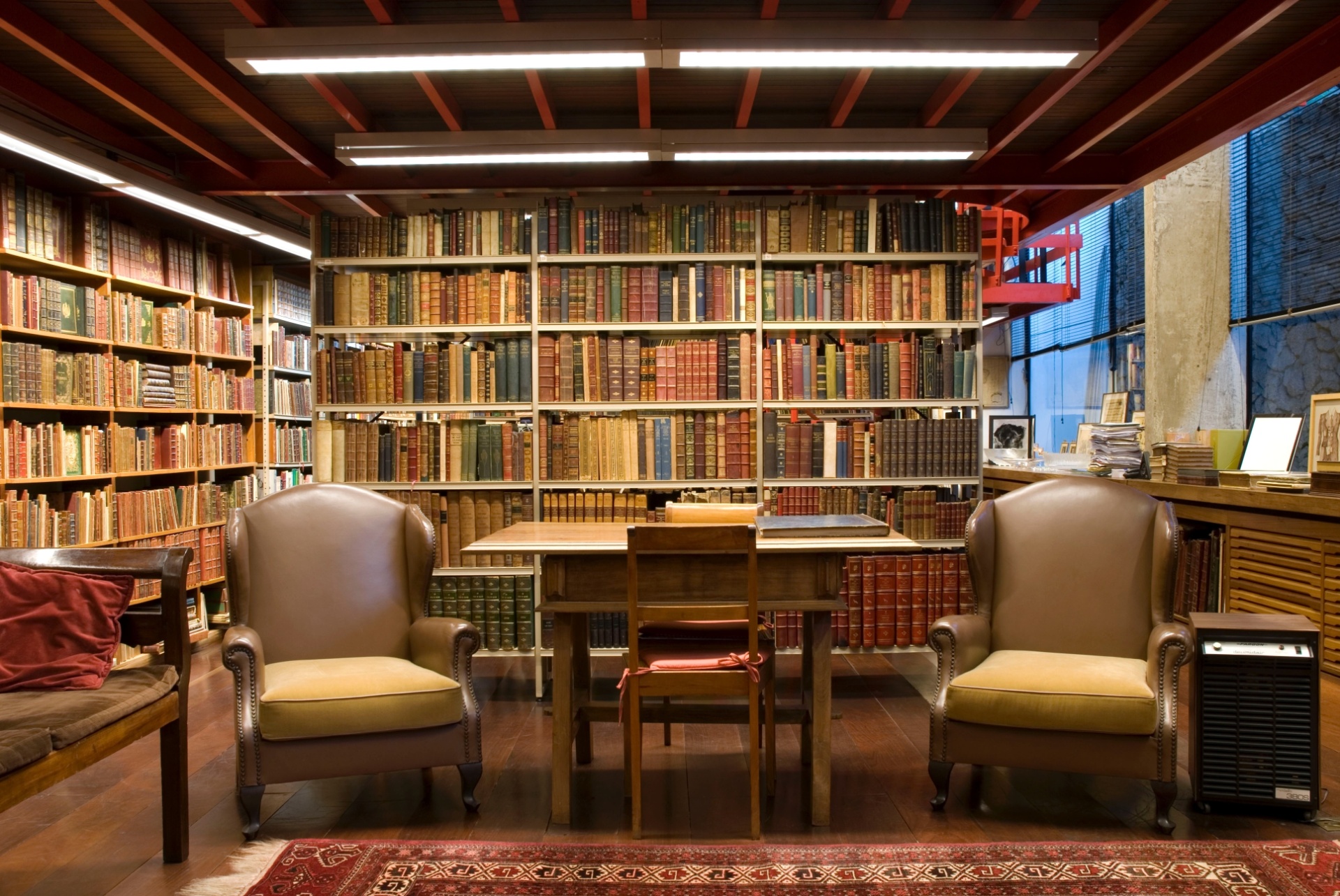 Antiga bliblioteca na casa de José Mindlin, no Campo Belo, em São Paulo - Lucia Loeb