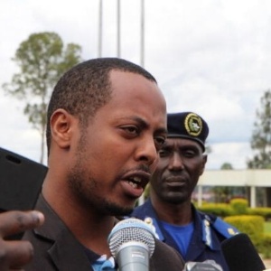 Kizito Mihigo, cantor, é um dos condenados pela Justiça de Ruanda - Stephanie Agliett/AFP/Getty