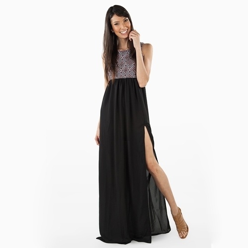 Vestido com saia de crepe e top com padronagem étnica, da Trettiore à venda na Olook. Preço: R$ 95,97. Informações: www.olook.com.br | Preço e disponibilidade pesquisados em fevereiro de 2015 e sujeitos a alterações - Divulgação