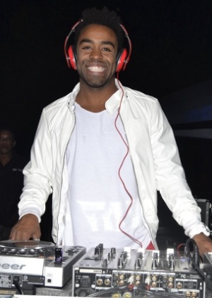  Douglas BBB15  - Eduardo Martins/Divulgação/CDC Shows e Eventos - Eduardo Martins/Divulgação/CDC Shows e Eventos