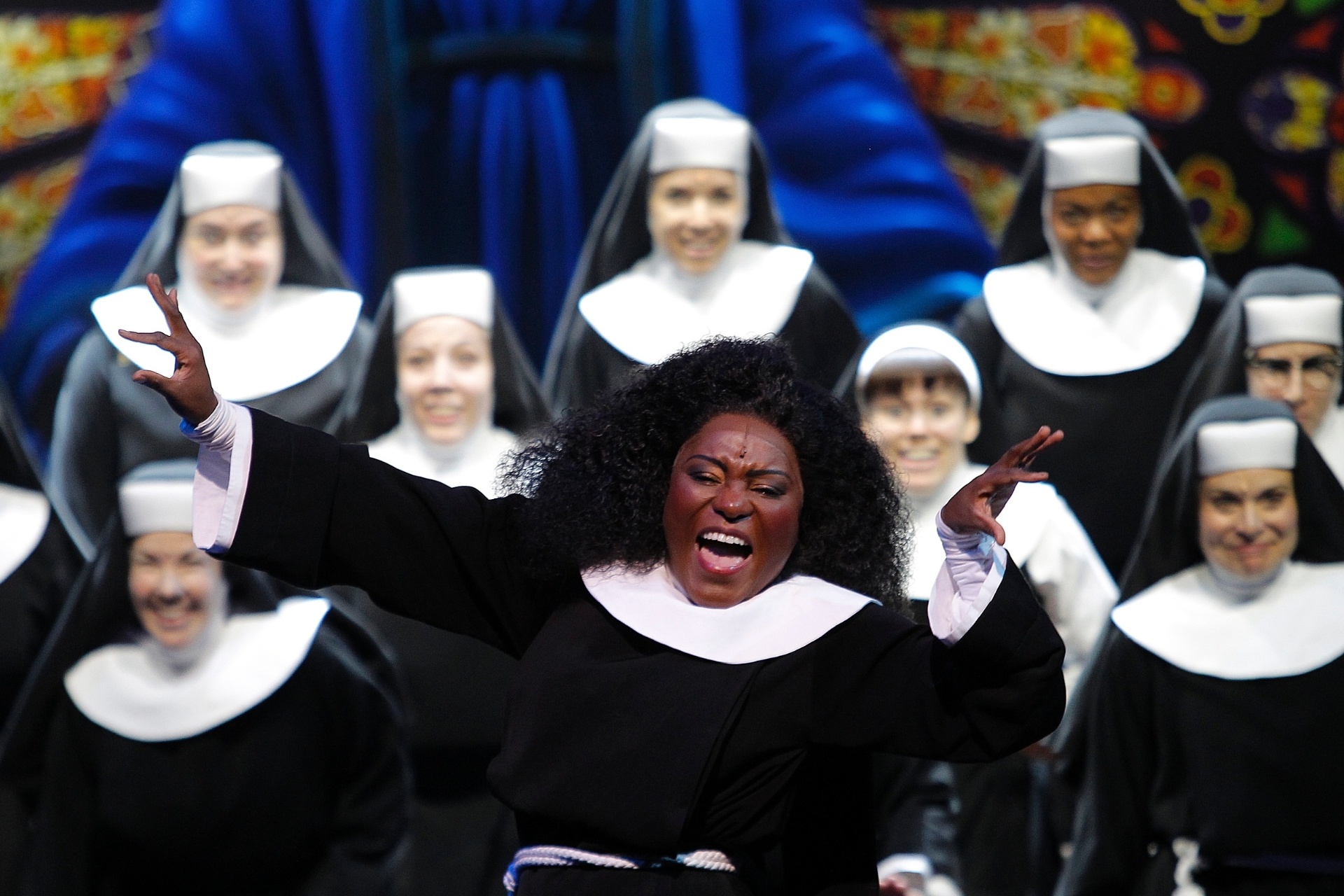 2.mar.2015 - Passagem de cena do musical "Mudança de Hábito", que estreia no dia 5 de março, no teatro Renault, em São Paulo - Reinaldo Canato/UOL