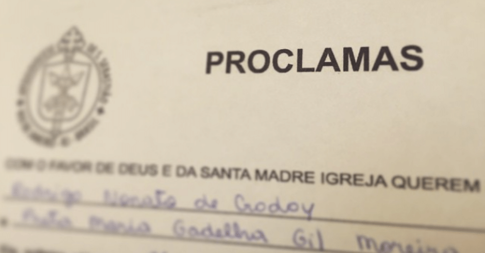 2.mar.2015 - Preta Gil mostra em seu Instagram o documento que prova que vai se casar com o namorado Rodrigo Godoy