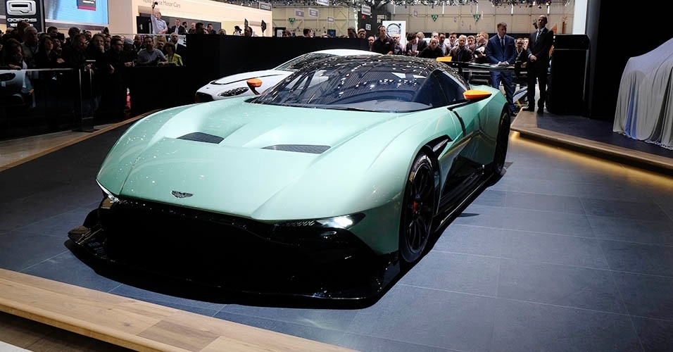 Aston Martin Vulcan - Newspress