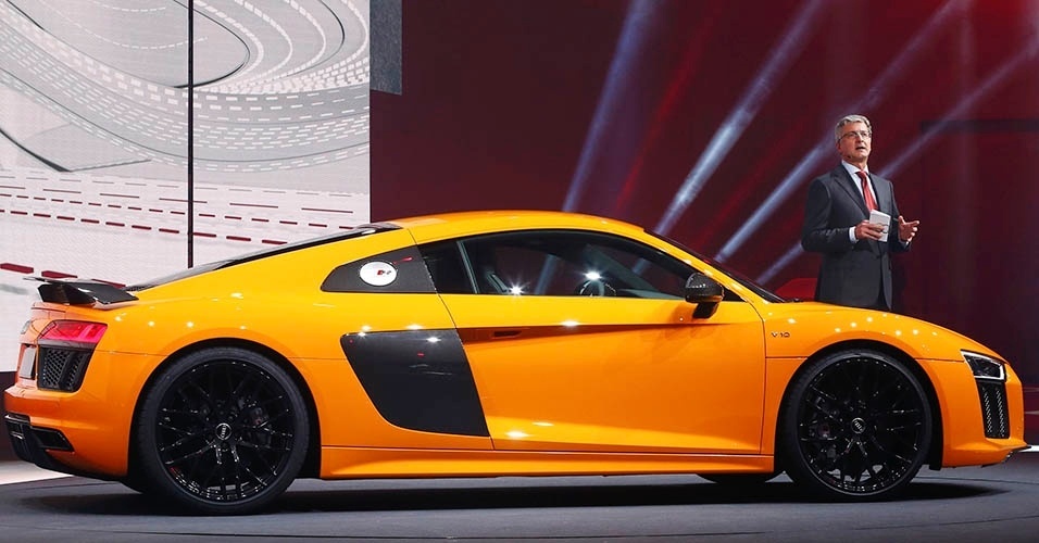 Audi R8 V10 Plus - Newspress